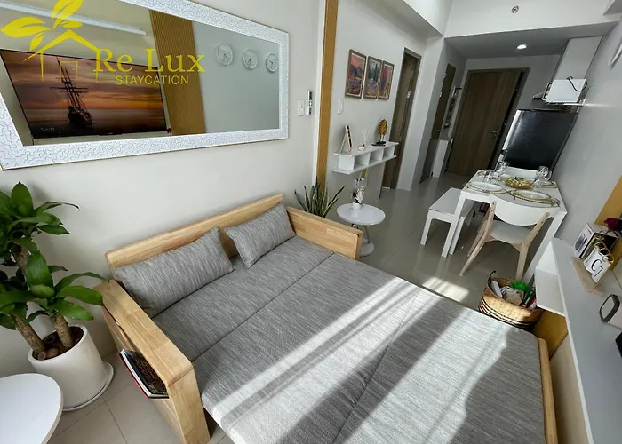 Apartment Re Lux Staycation, Near Naia